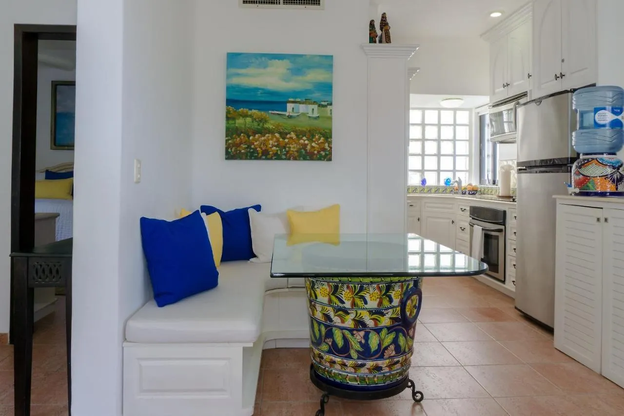 Royal Palms 9 Condo Playa del Carmen 0*,